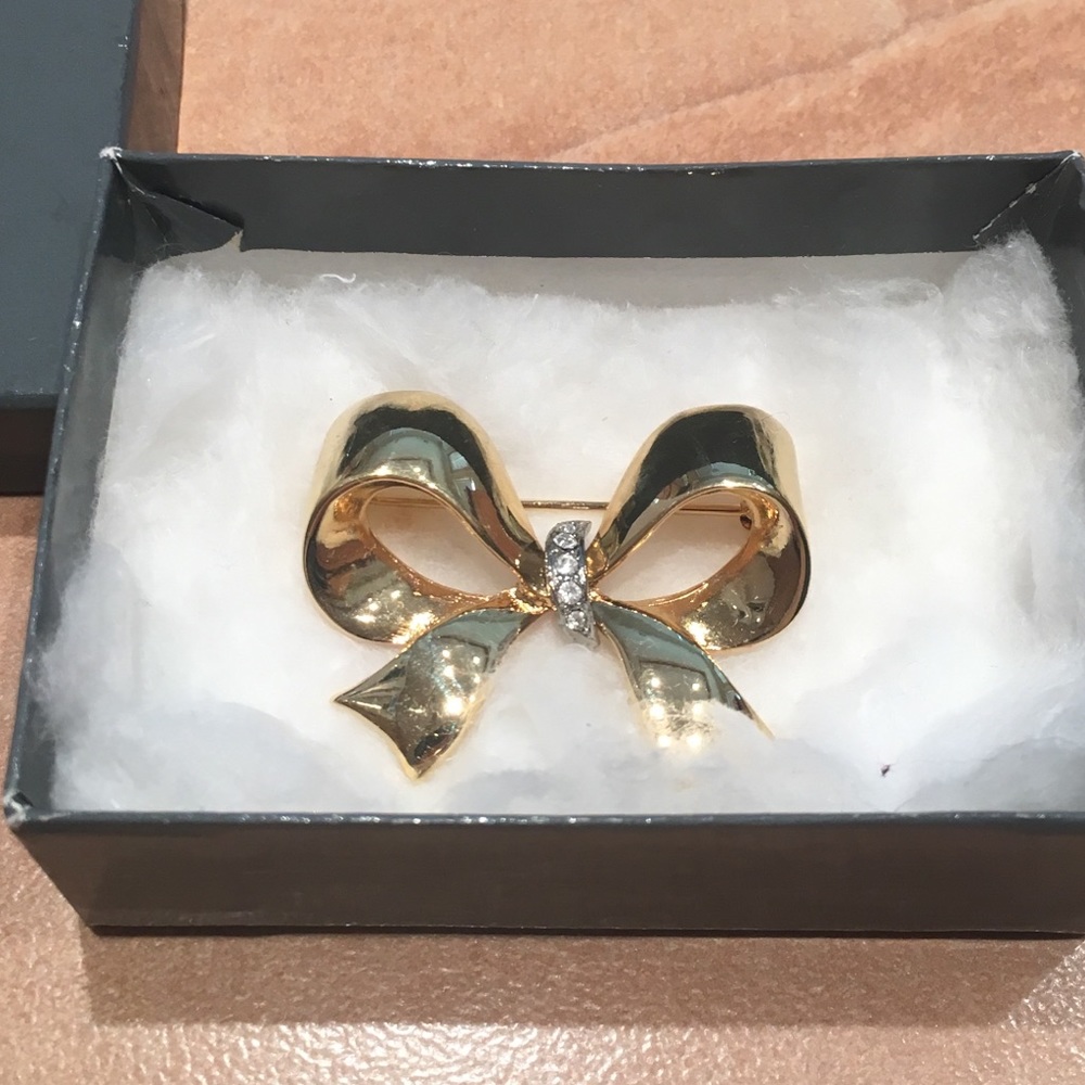 Vintage Statement Light Gold Tone Smooth Rhinestone Bow Costume Brooch Pin